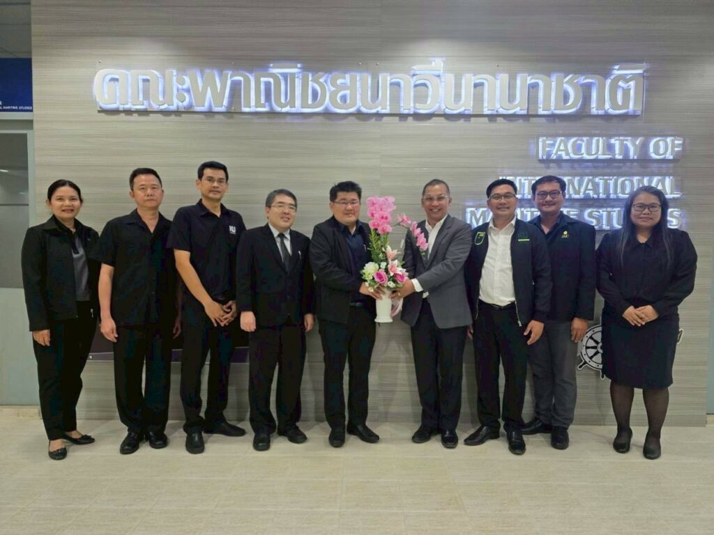 LINE_ALBUM_261168_251127_2