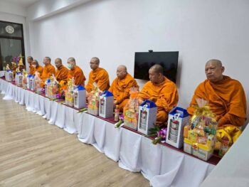 LINE_ALBUM_121268_251212_15