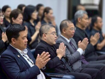 LINE_ALBUM_121268_251212_16