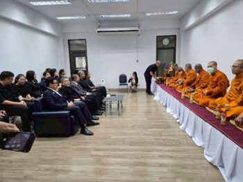 LINE_ALBUM_121268_251212_6