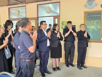 LINE_ALBUM_121268_251212_9