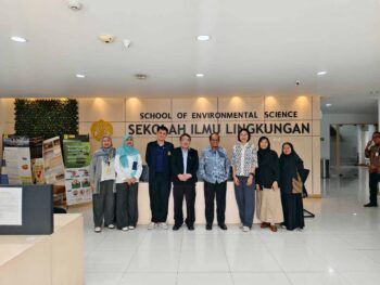 LINE_ALBUM_คณบดีไปอินโดนีเซีย_260203_2